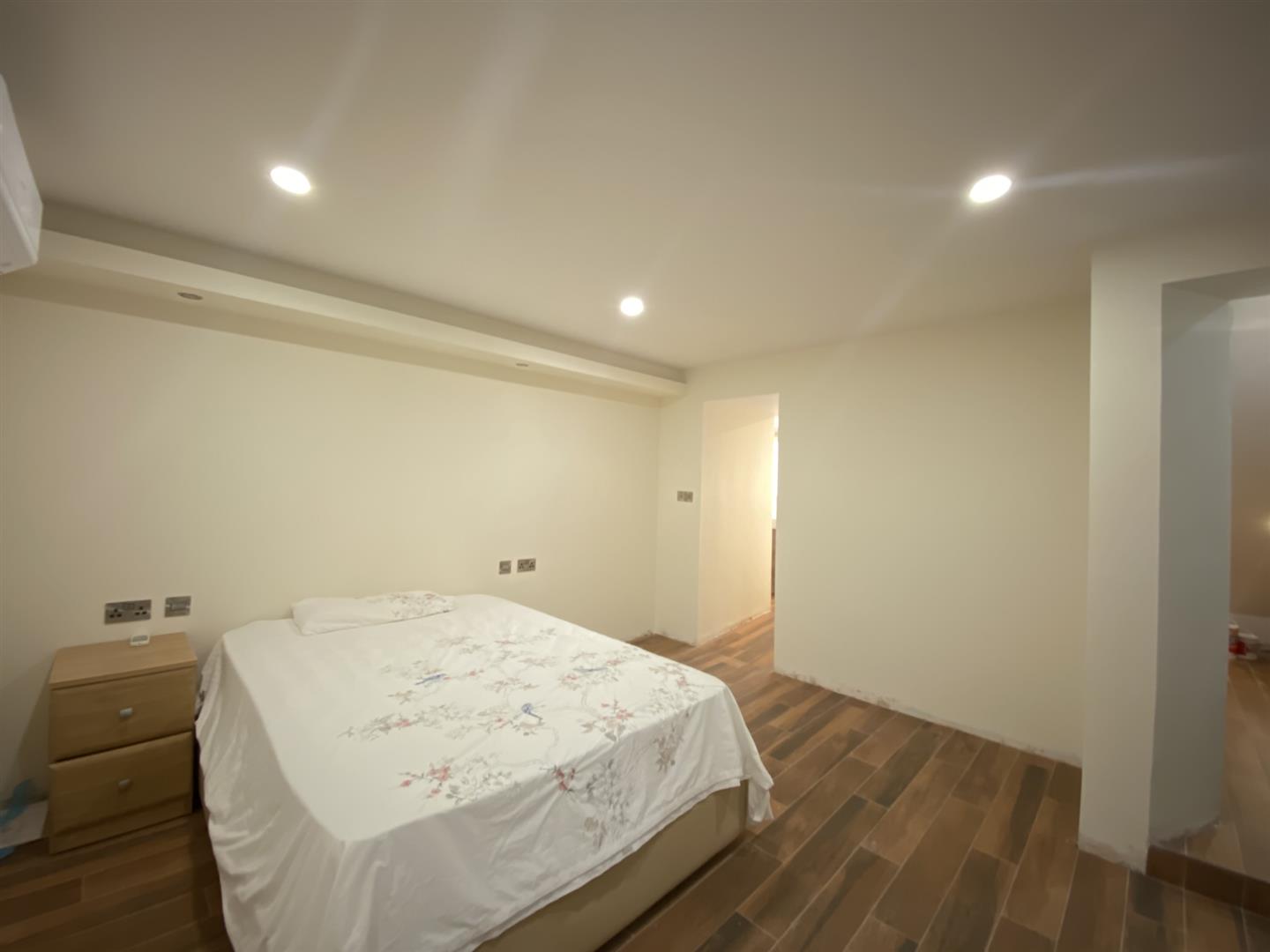 Image of House - 4 Bedrooms - 3 Bathrooms for Rental in South District-Gibraltar, Image 12